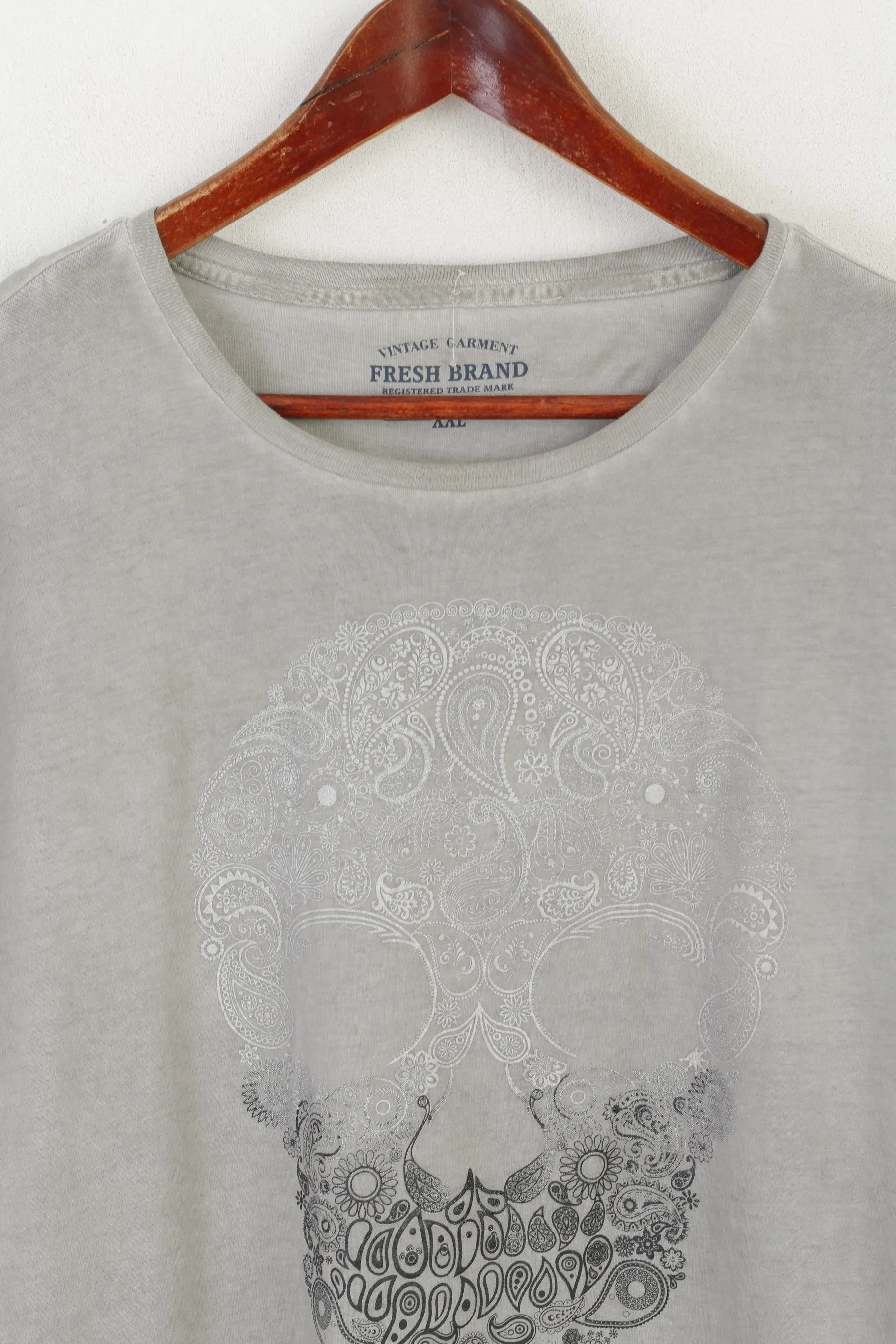 Fresh Brand Men XXL Shirt Gray Cotton Graphic Skull Strech Crew Neck Top