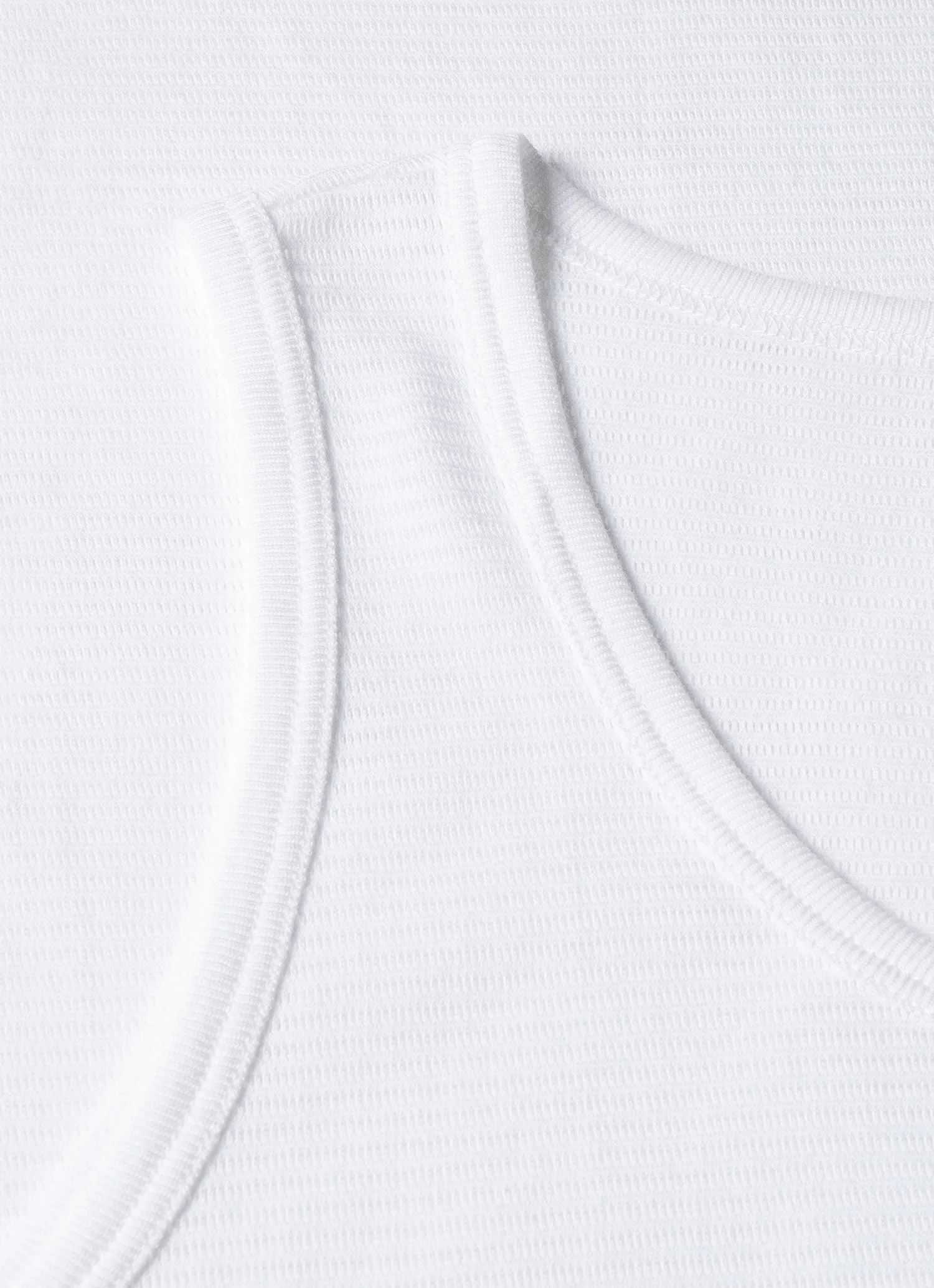 Men's Cellular Cotton Underwear Vest in White Sunspel