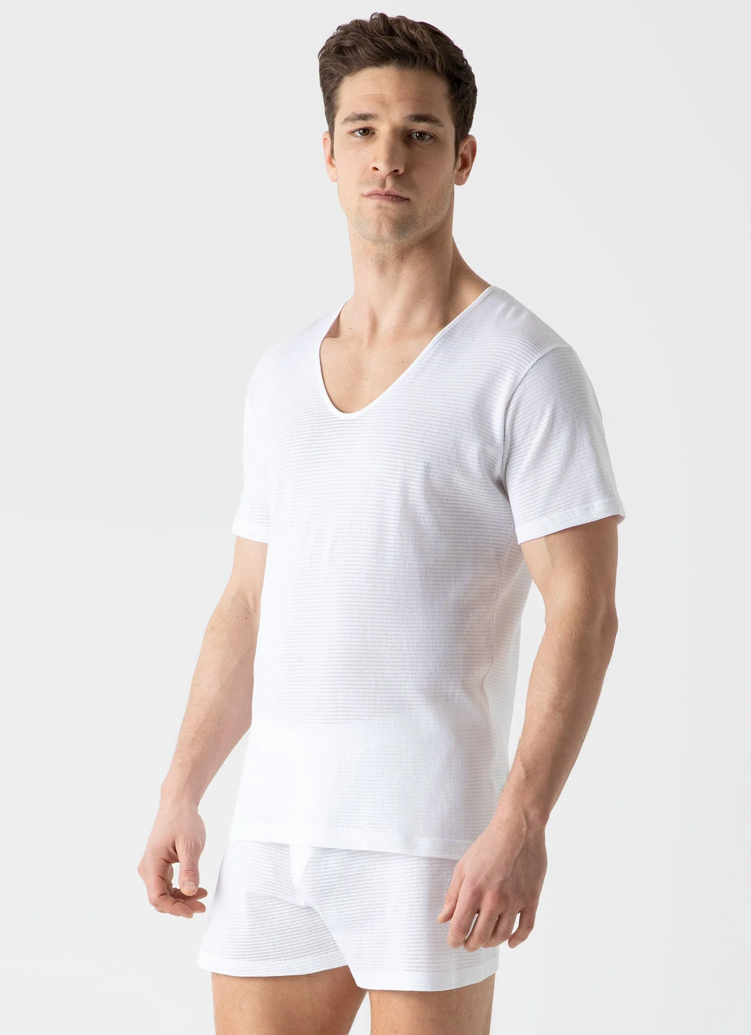 Men's Cellular Cotton V-neck Underwear T-shirt in White Sunspel