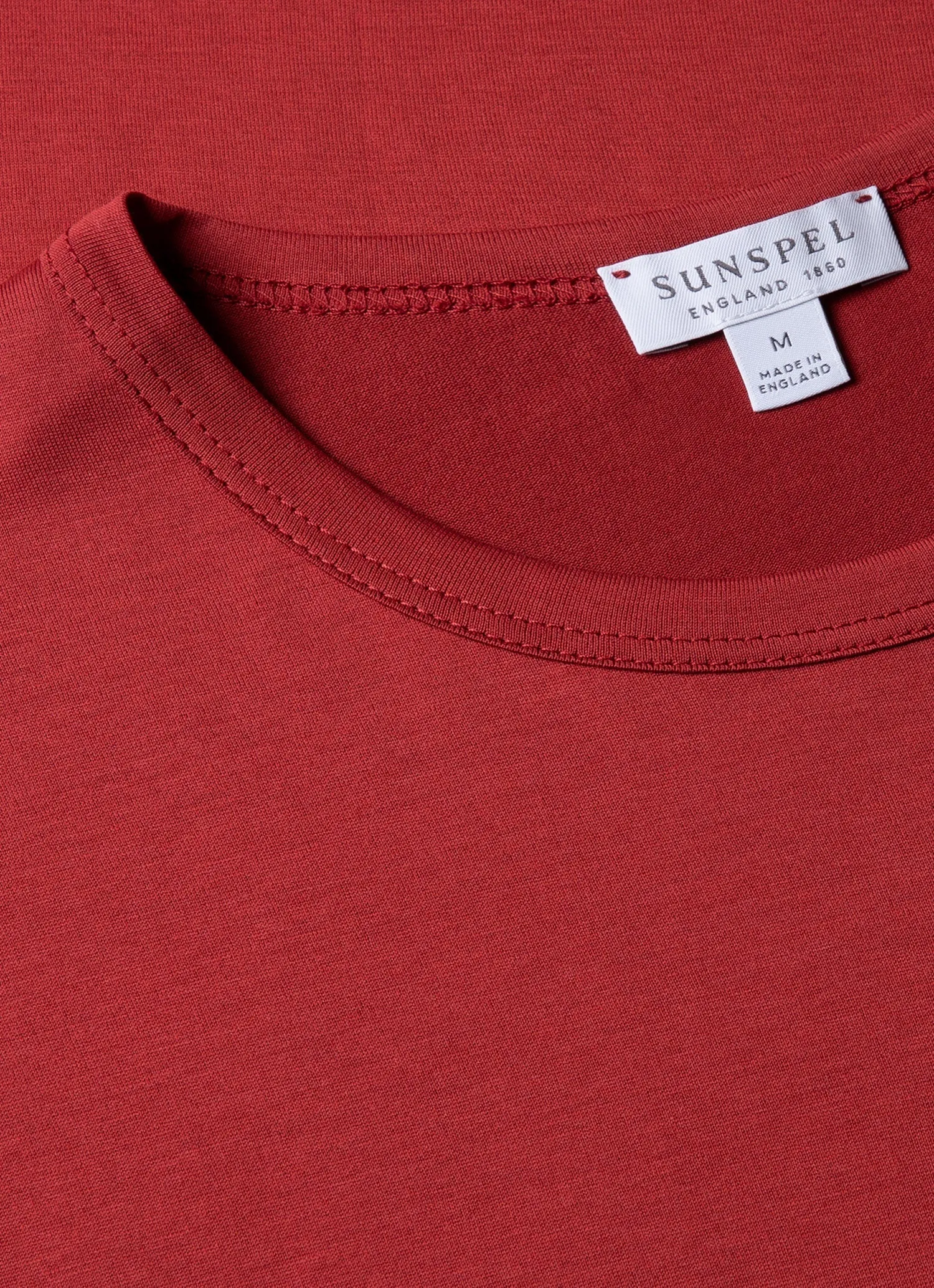 Men's Classic T-shirt in Garnet Red Sunspel