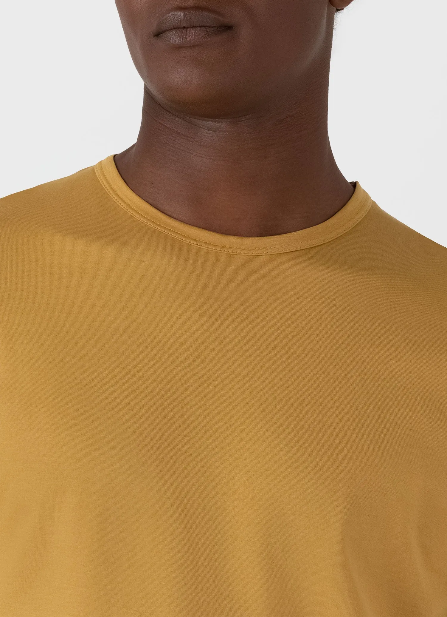 Men's Classic T-shirt in Mustard Sunspel