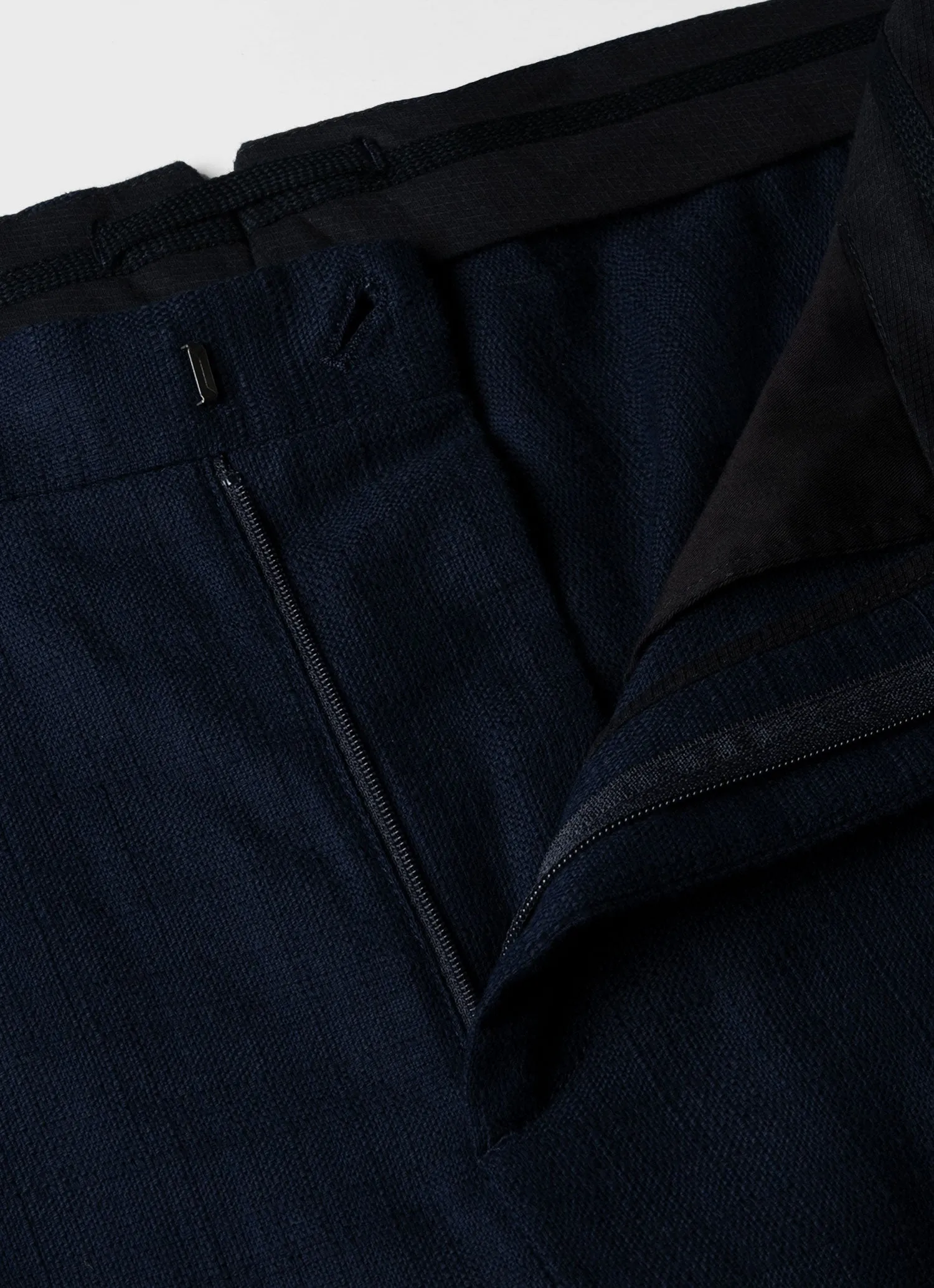 Men's Cotton Raffia Pleat Trouser in Navy Sunspel