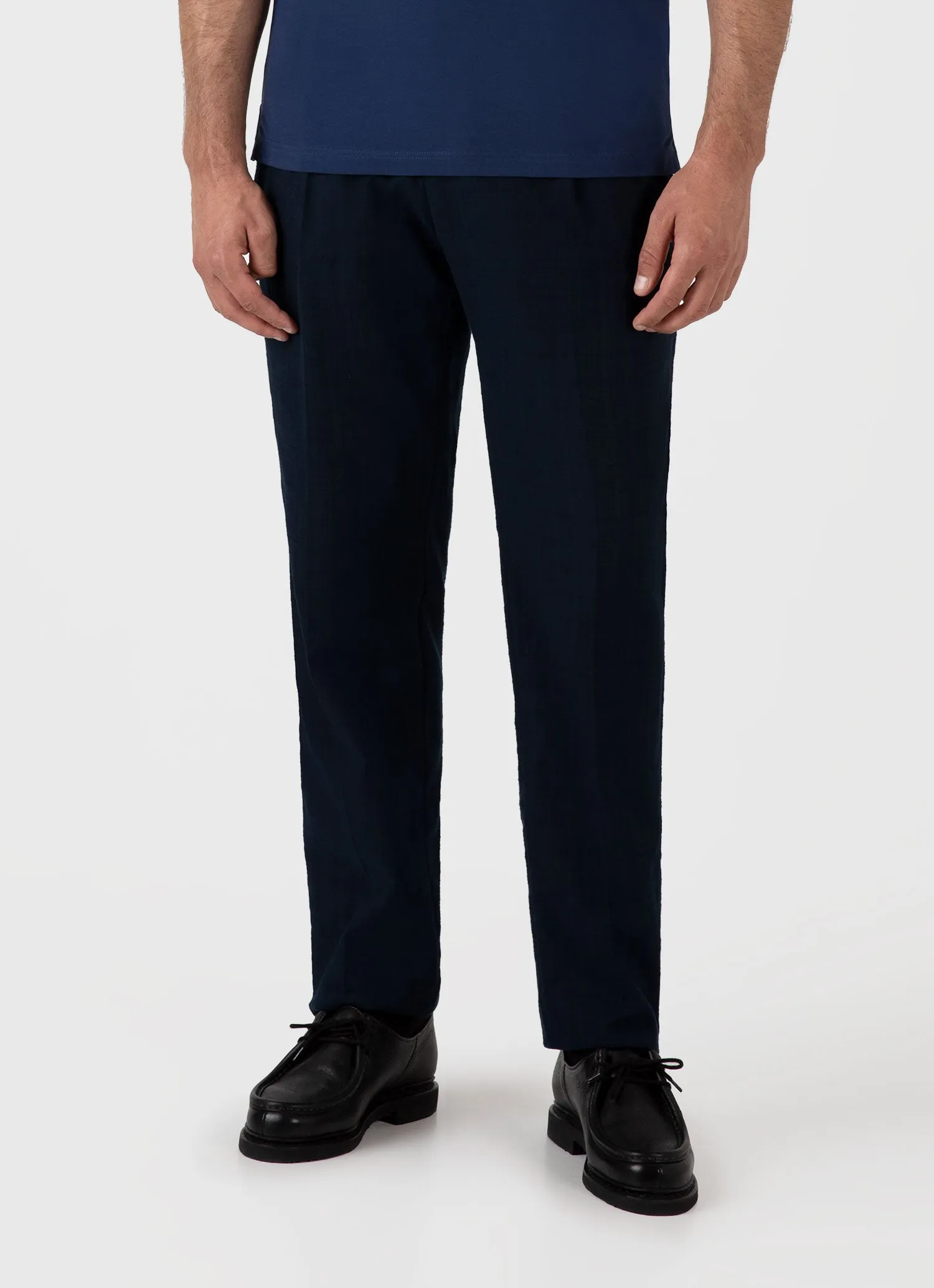 Men's Cotton Raffia Pleat Trouser in Navy Sunspel