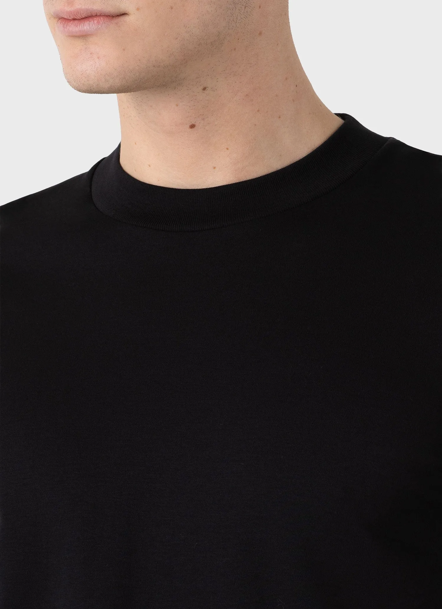 Men's Long Sleeve Heavyweight T-shirt in Black Sunspel