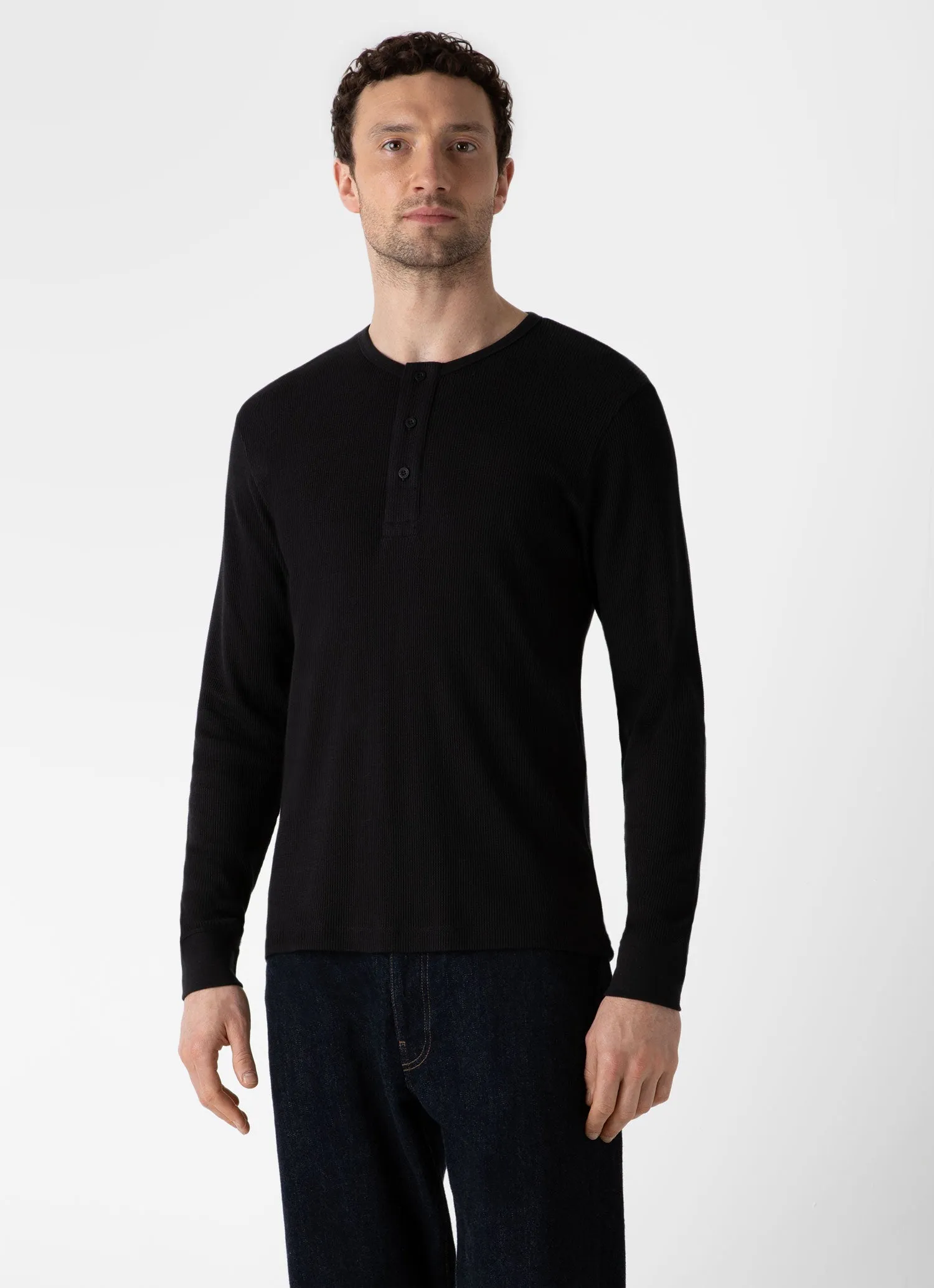 Men's Long Sleeve Waffle Henley in Black Sunspel