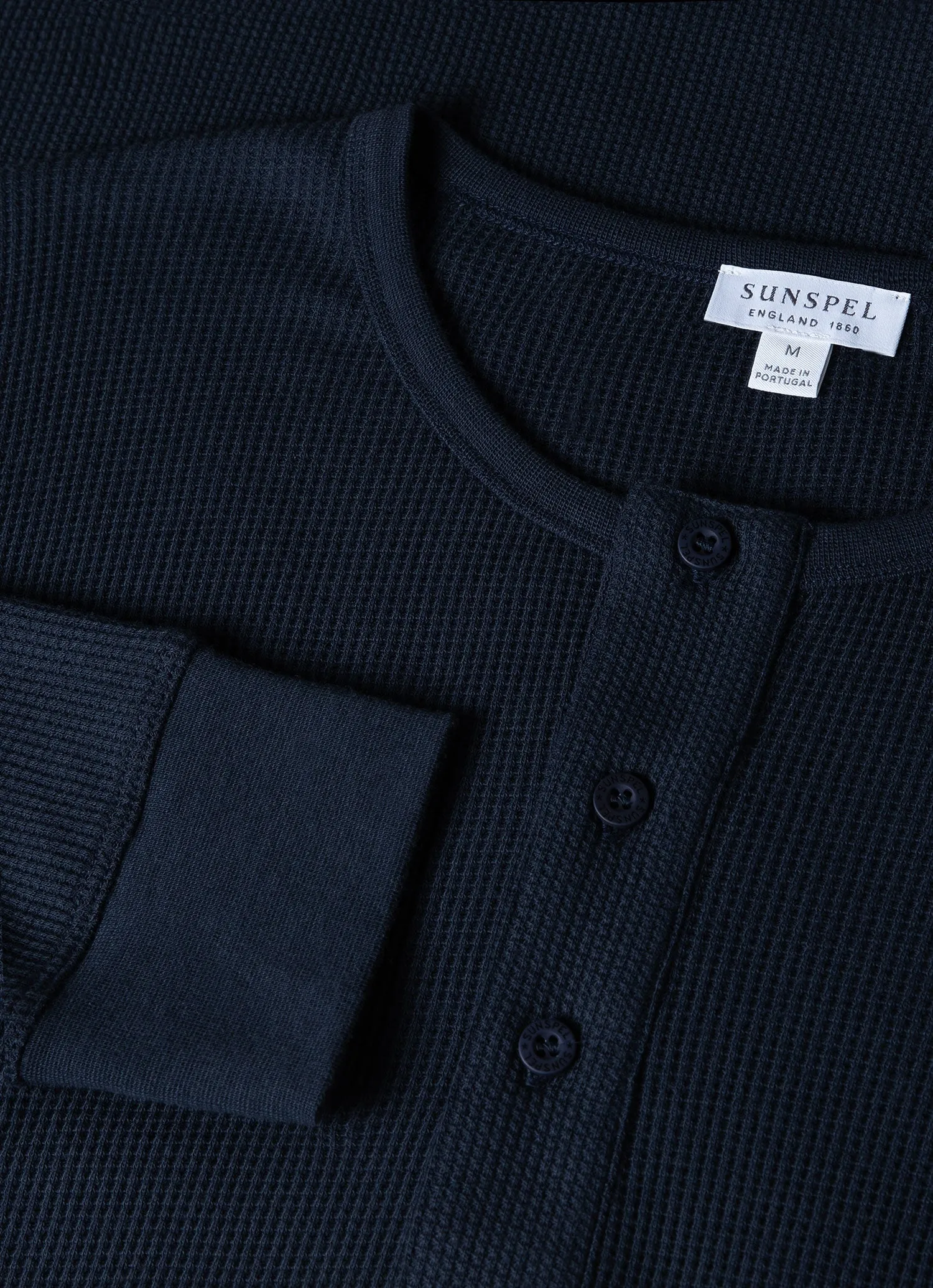 Men's Long Sleeve Waffle Henley in Navy Sunspel