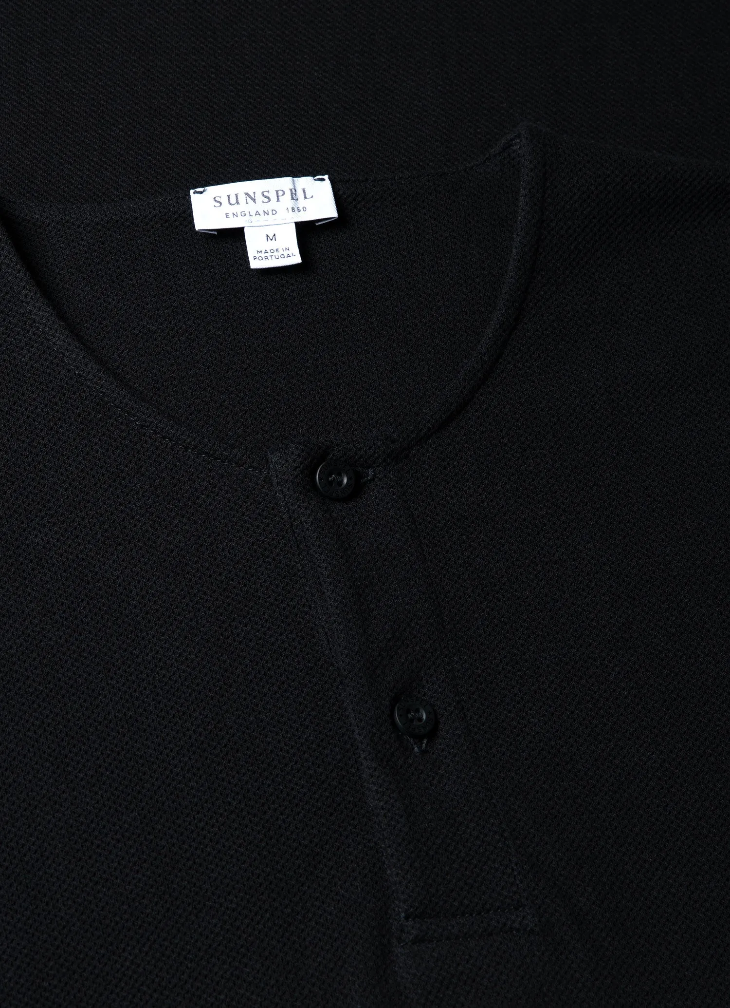 Men's Riviera Henley in Black Sunspel