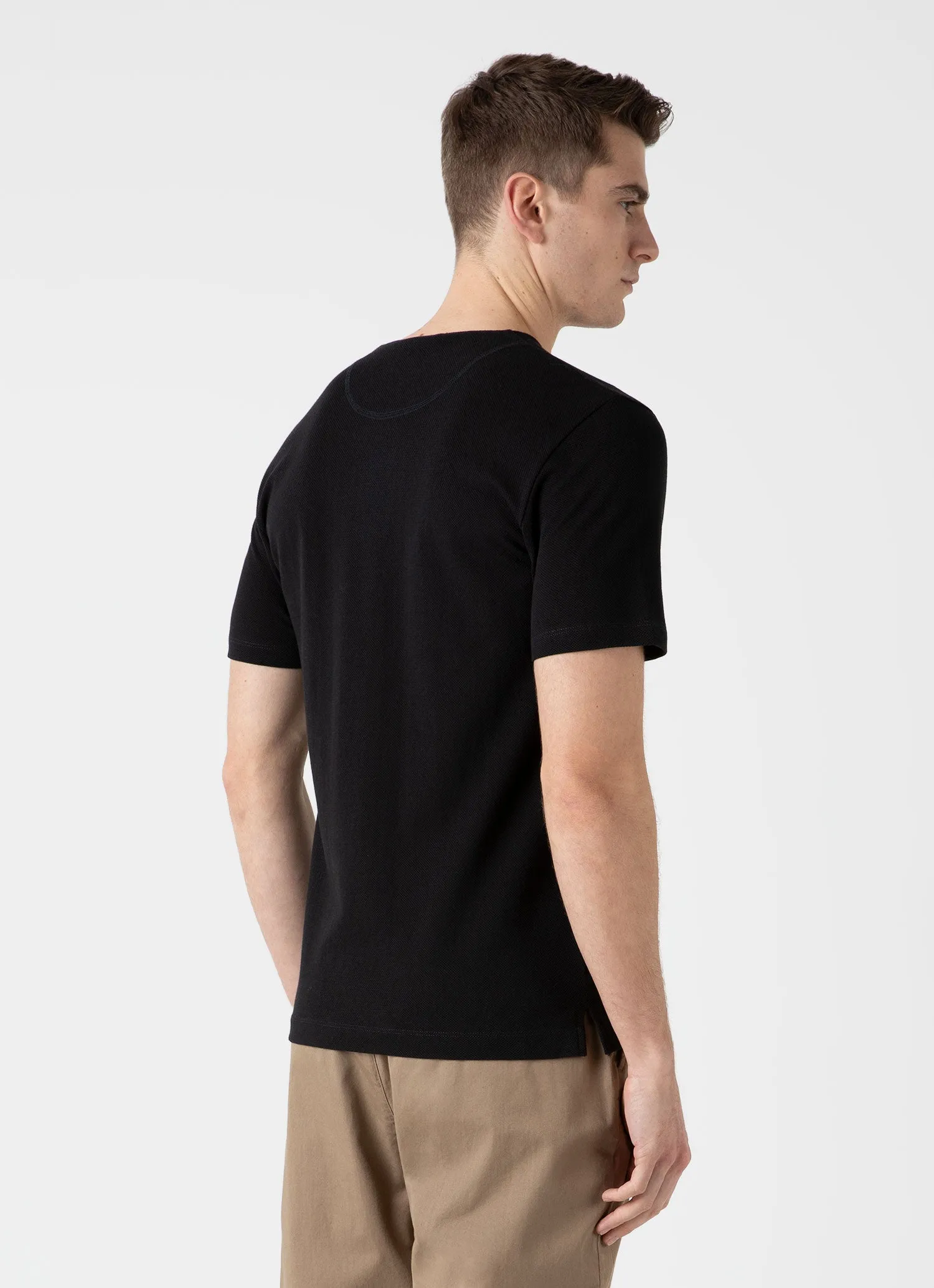 Men's Riviera Henley in Black Sunspel