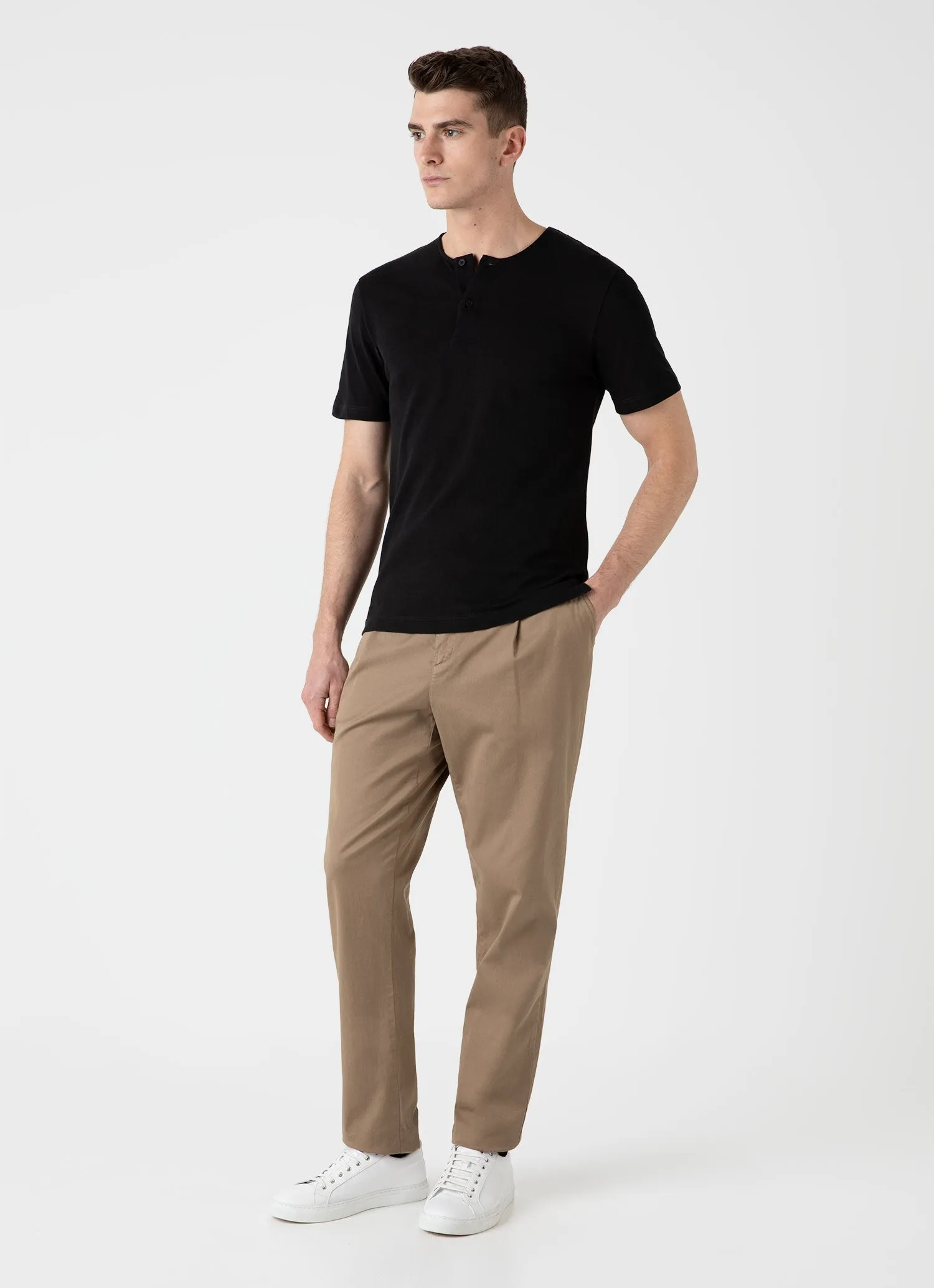 Men's Riviera Henley in Black Sunspel