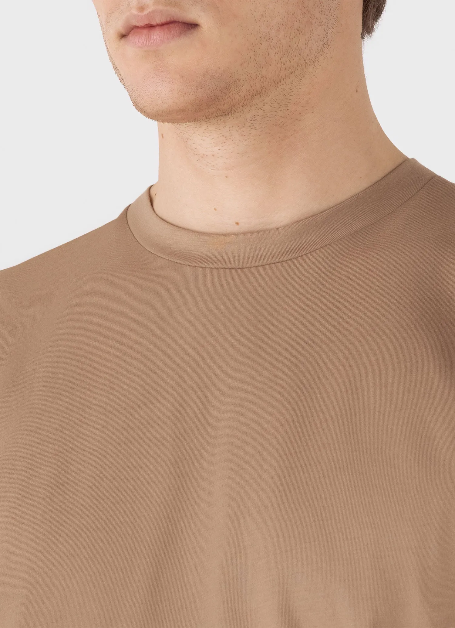 Men's Riviera Midweight T-shirt in Dune Sunspel