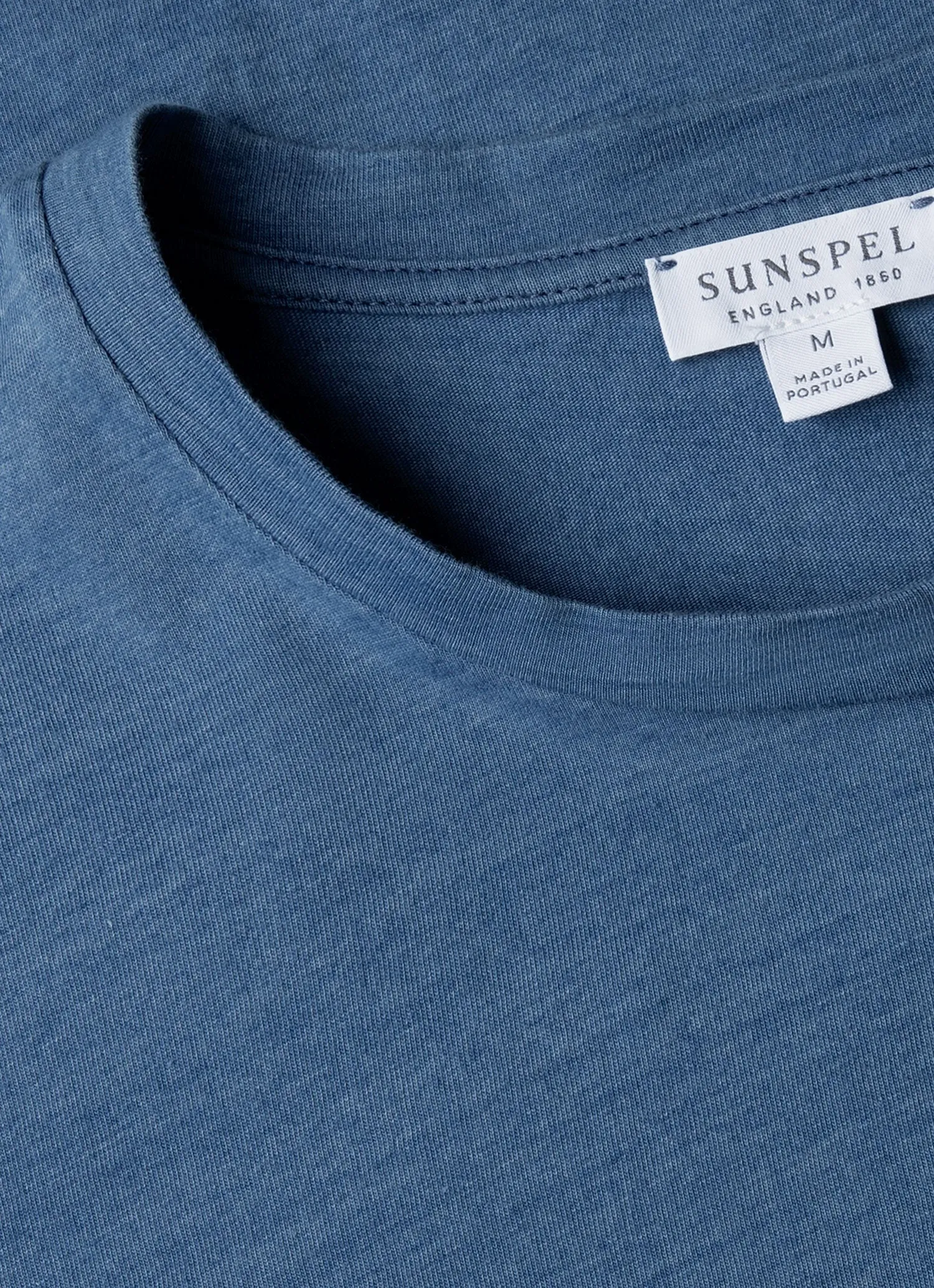 Men's Riviera Midweight T-shirt in Mid Indigo Wash Sunspel