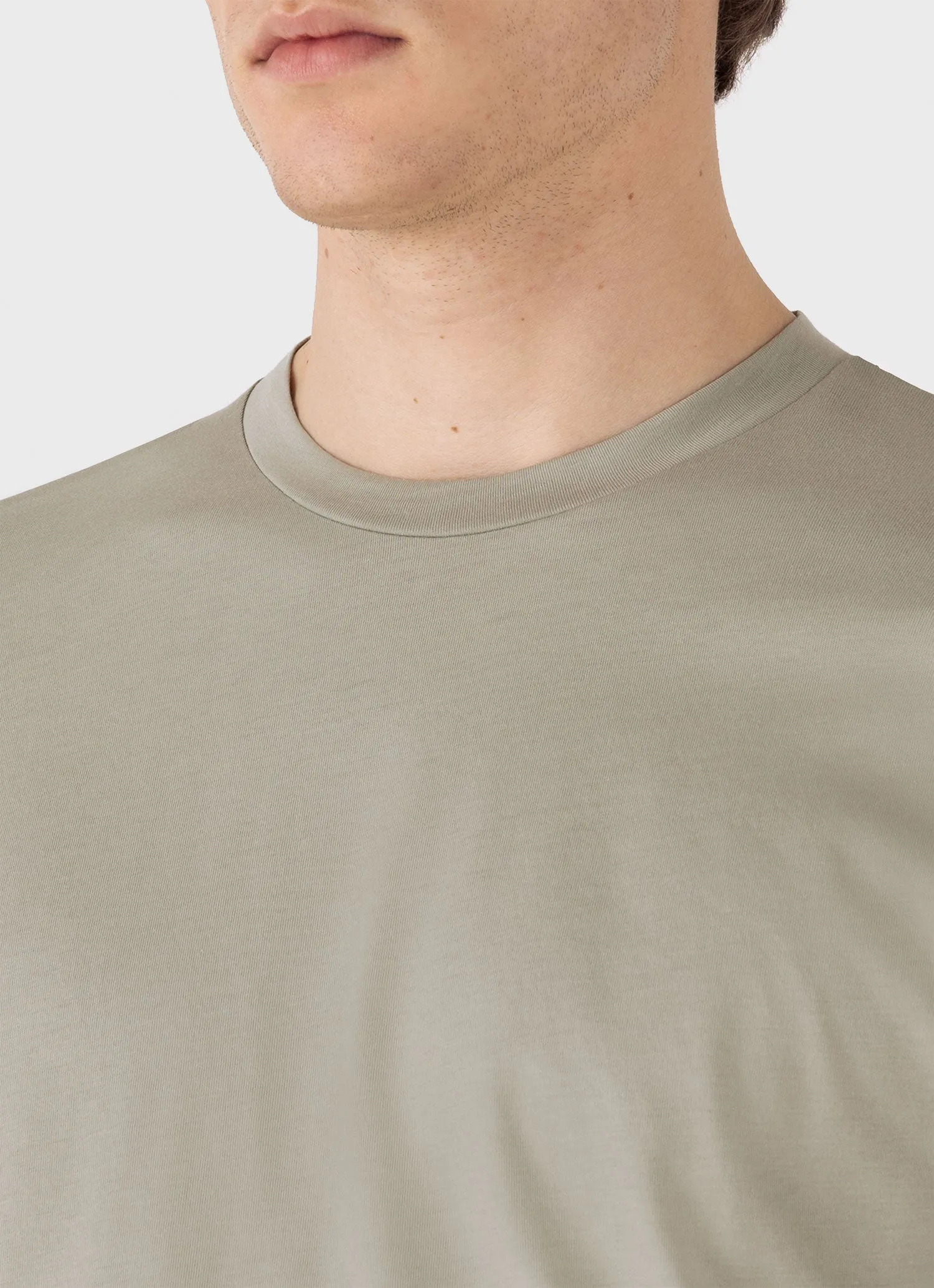 Men's Riviera Midweight T-shirt in Pastel Green Sunspel