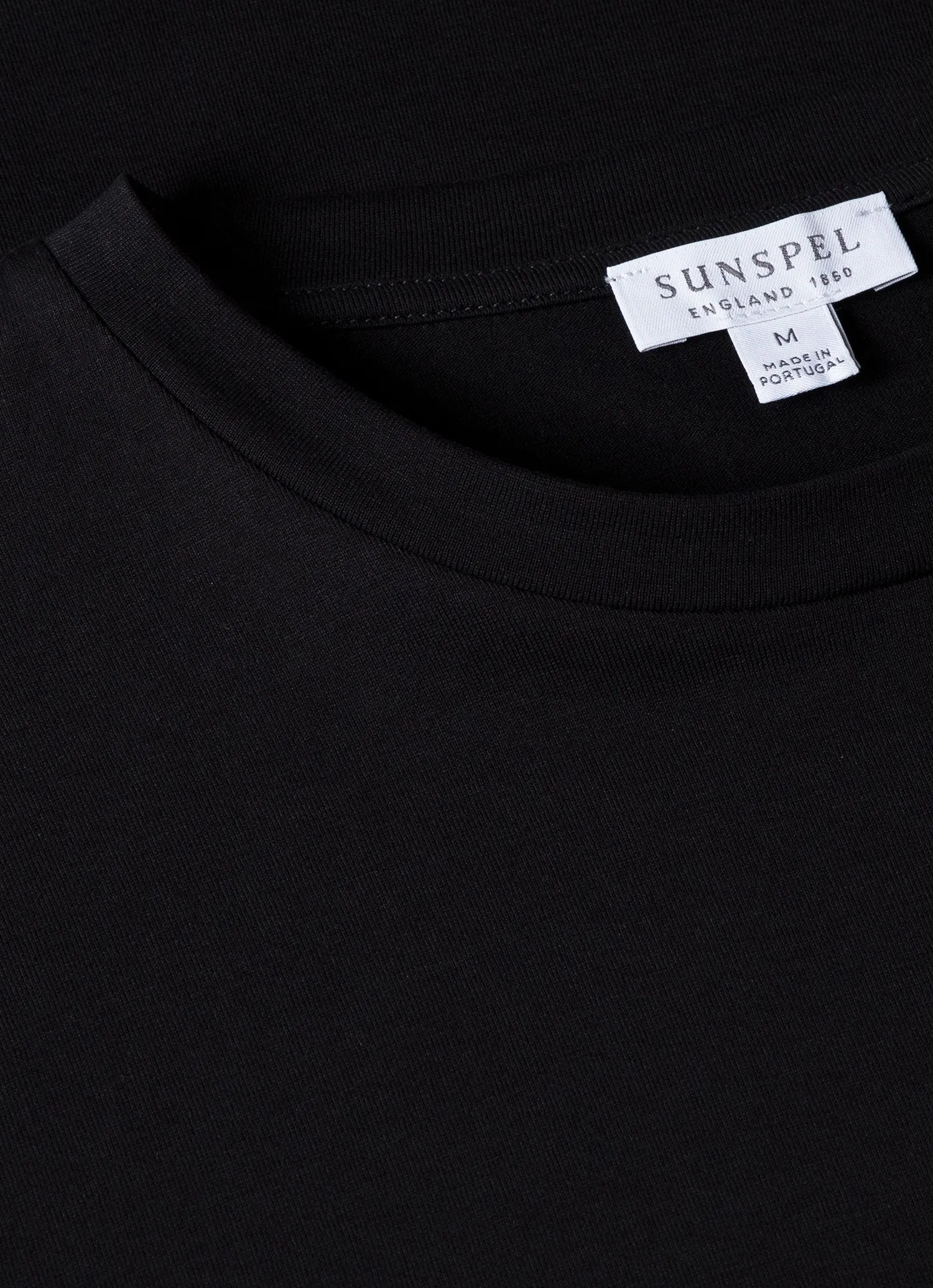 Men's Riviera T-shirt in Black Sunspel