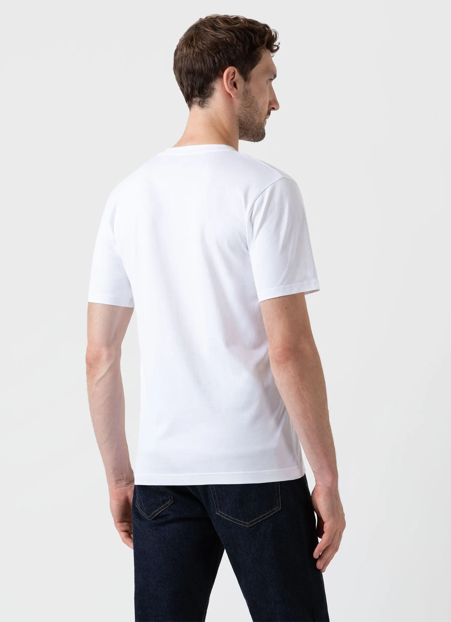 Men's Riviera V-neck T-shirt in White Sunspel