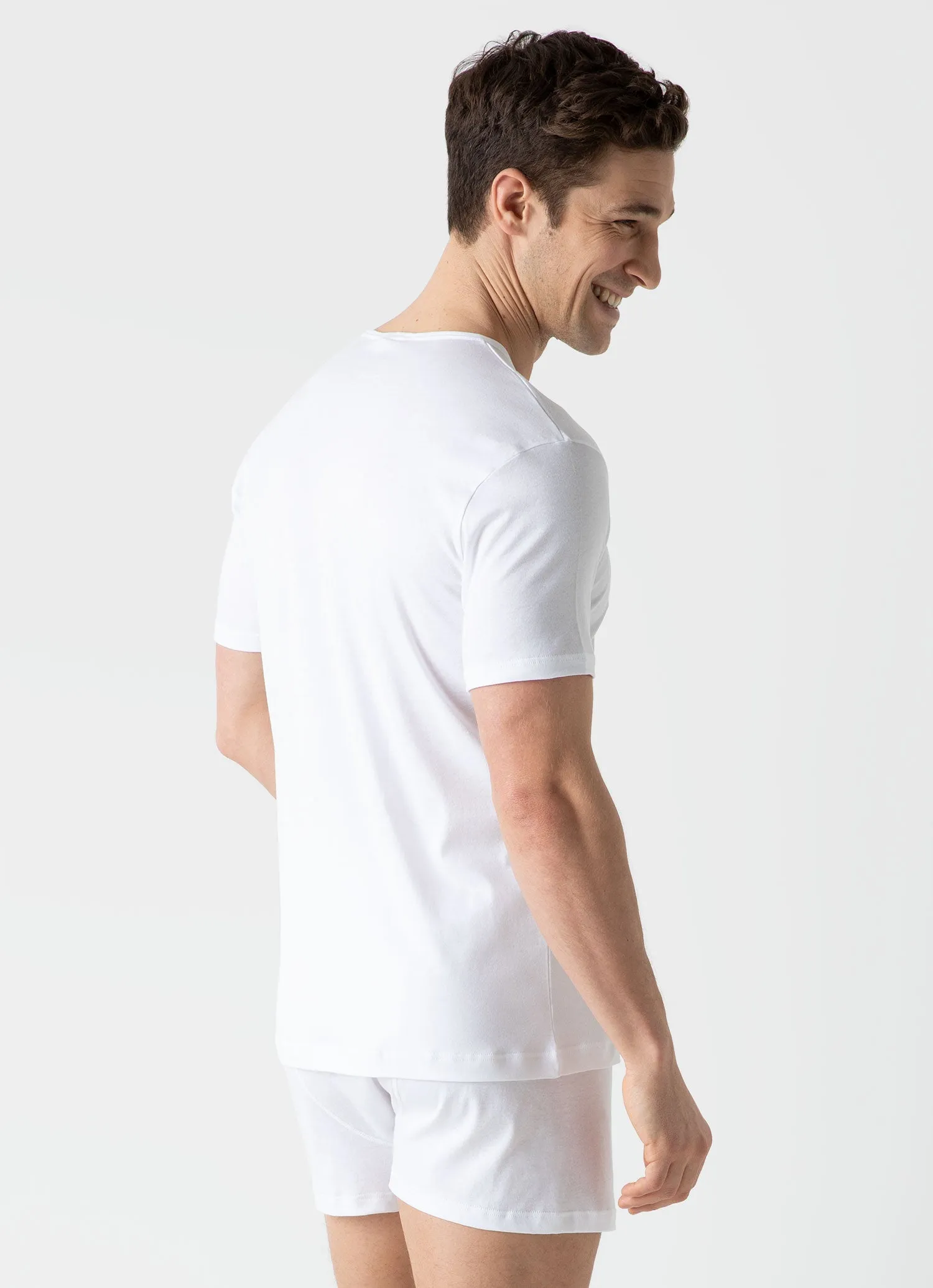 Men's Sea Island Cotton Underwear T-shirt in White Sunspel