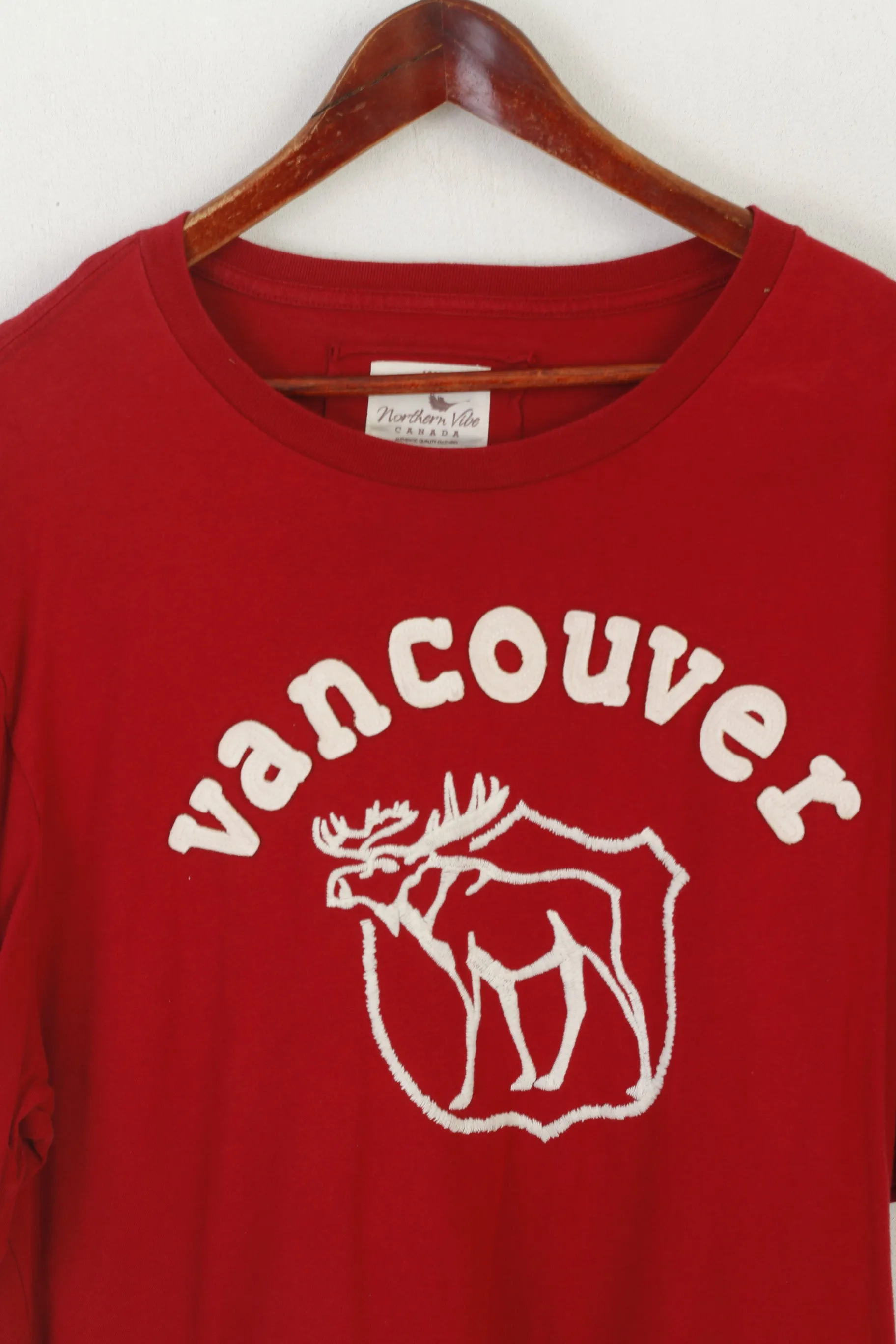 Northern Vibe Canada Men XL T-Shirt Red Cotton Vancouver Crew Neck Vintage Top