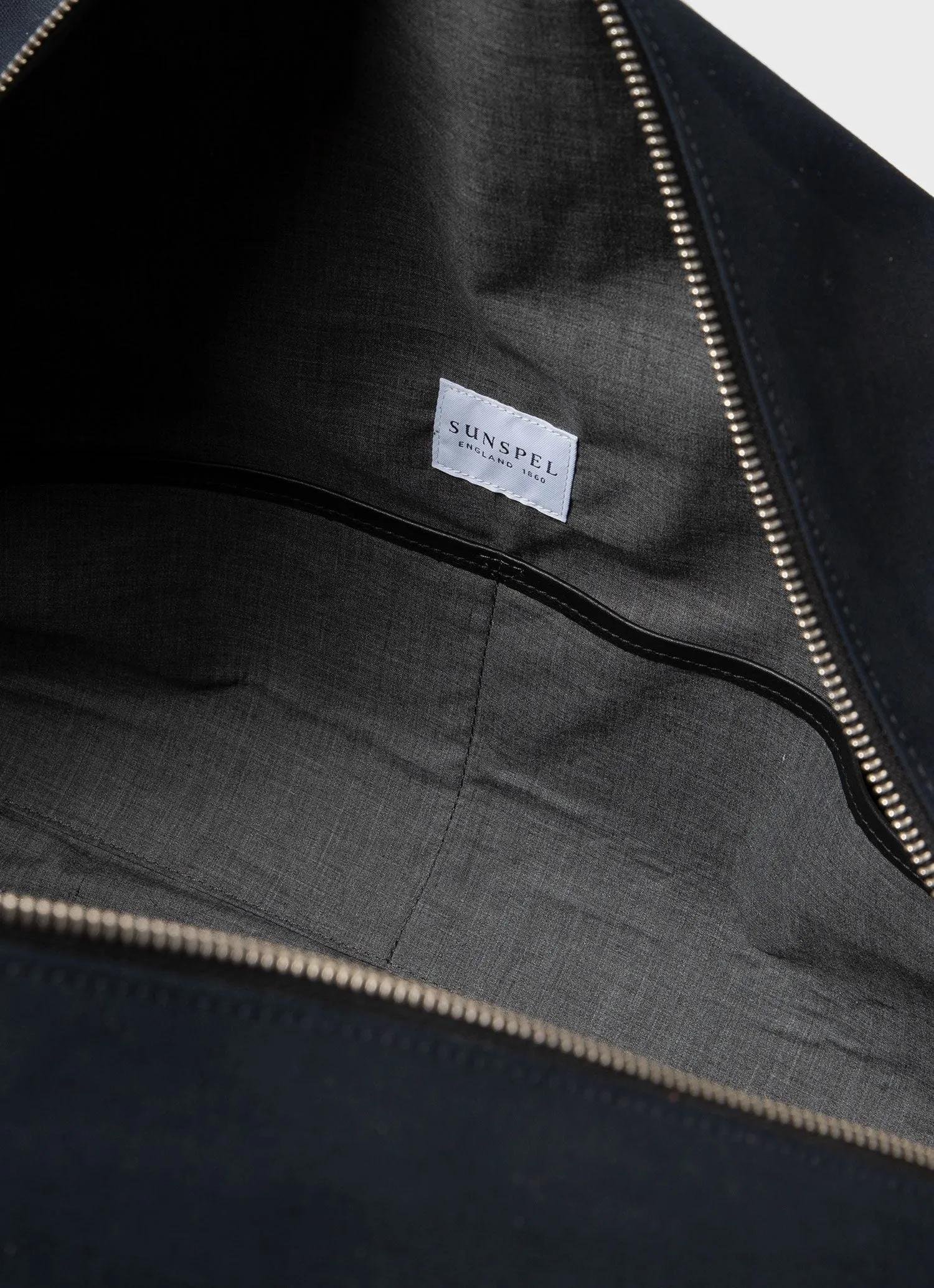 Weekend Bag in Navy Sunspel